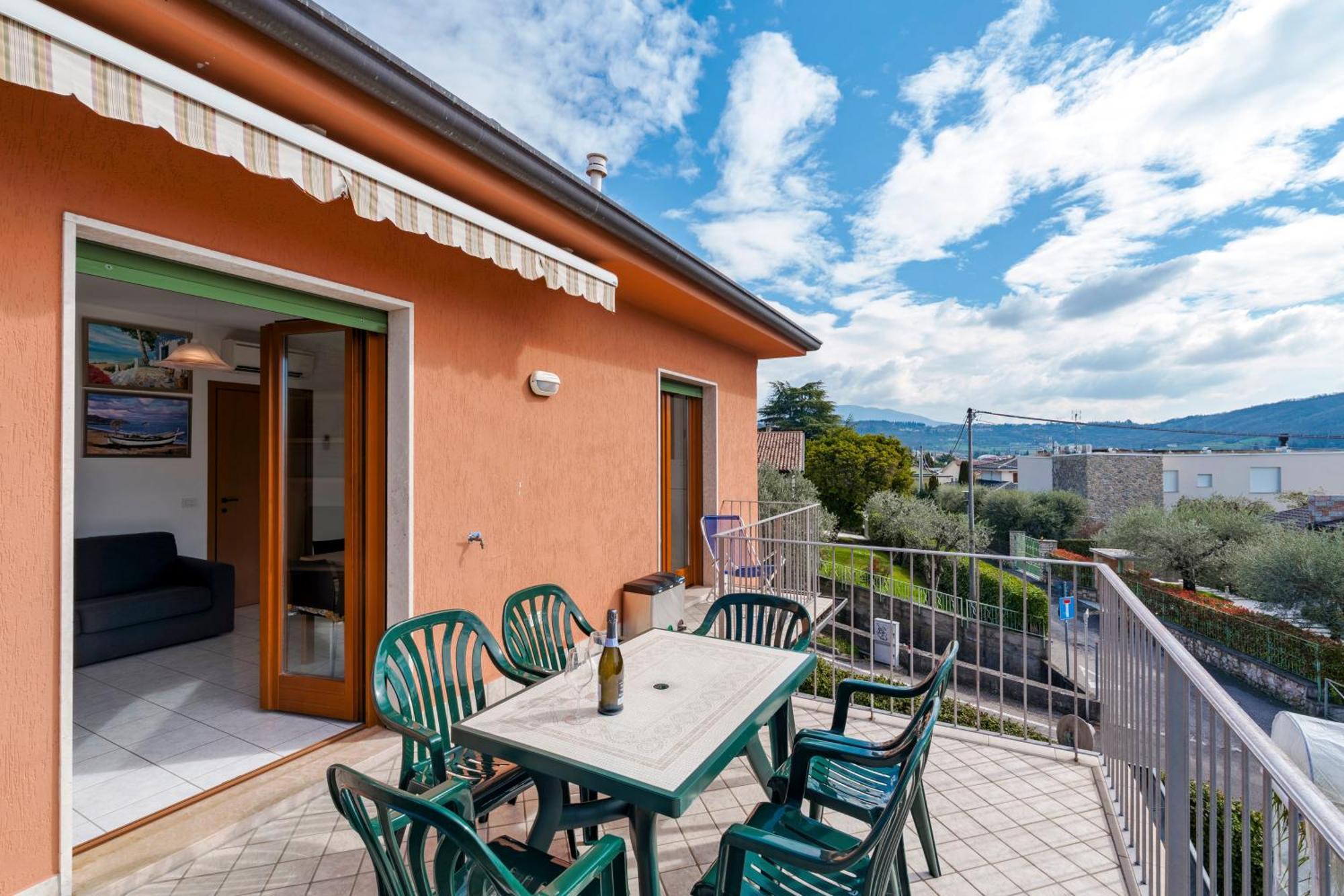 Apartamento Terrazza Di Garda - Regarda Travel Exterior foto